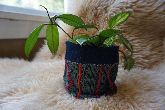 Hmong Hilltribe Plant Holder