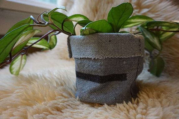 Grey Mudcloth Plant Holder
