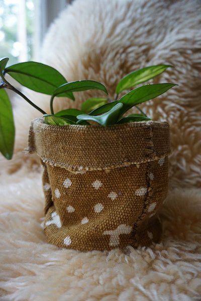Brown Mudcloth Plant Holder